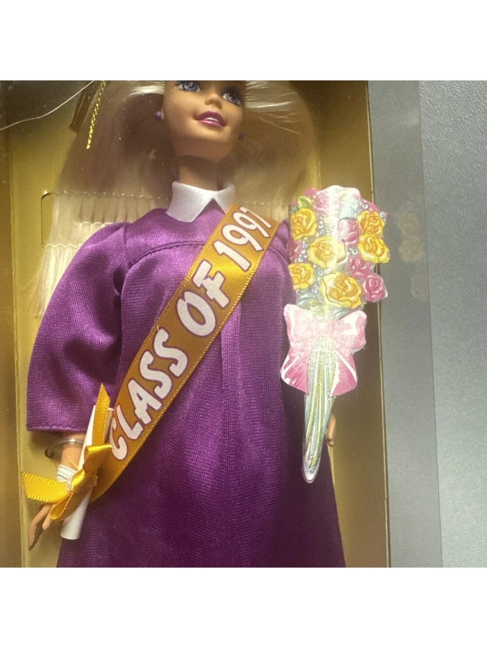 Barbie Doll Class of 1997 Graduation Barbie Special Edition Mattel 16487 NIB